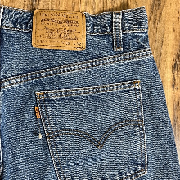 Vintage Levi's 550 Relaxed Fit  Tapered Leg. Orange tab Blue Jeans Sz 36x32